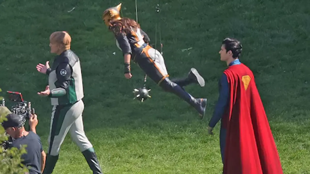 El posible villano de Superman estaría detrás de los trajes feos