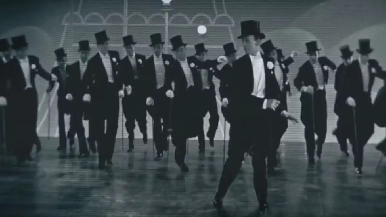 Escena de la película Top Hat de 1935 en The Penguin.