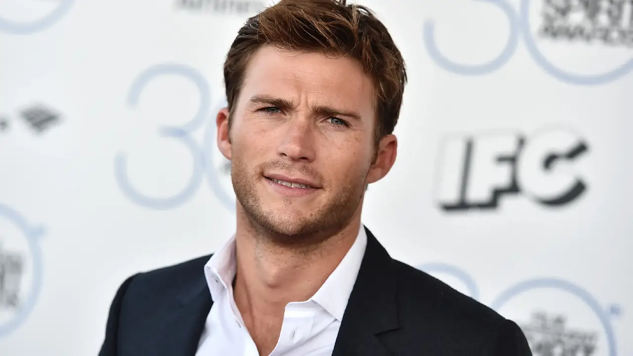 Scott Eastwood quiere ser Batman en el DCU de James Gunn.