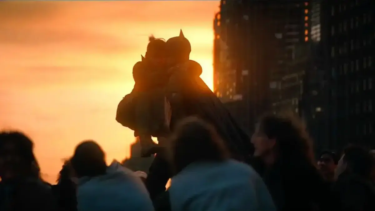 Su Batman ha crecido y, como los otros héroes del universo, representa esperanza