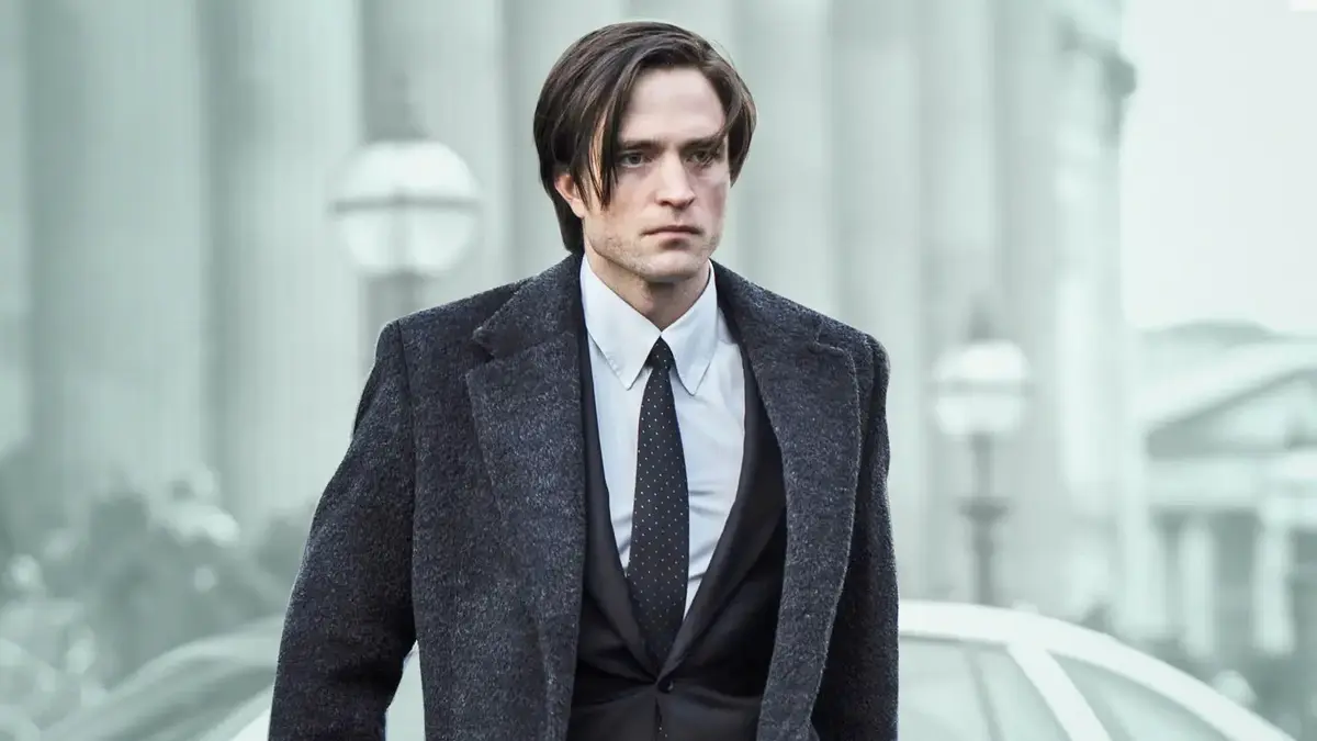 Pattinson parece estar enamorado del personaje, y hay que aprovecharlo