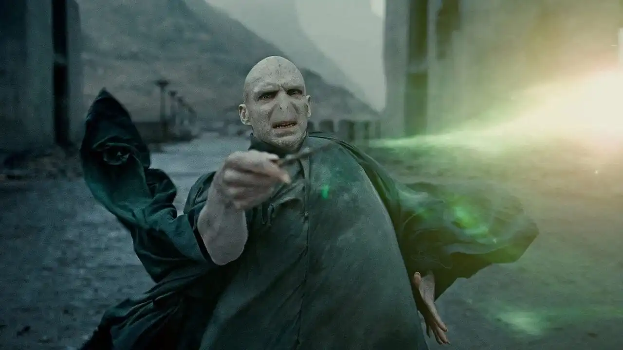 La serie de Harry Potter podría sorprender a los fans con el casting de Voldemort y no por los motivos correctos