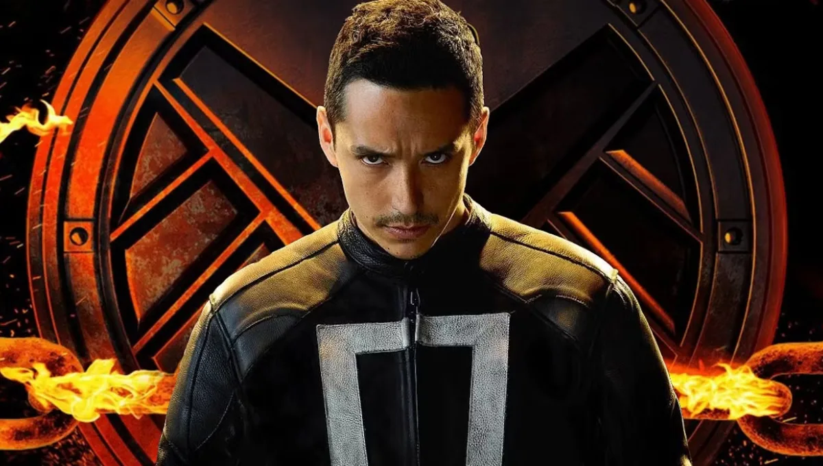 La temporada 4 introduce a Ghost Rider y al Darkhold, uno diferente al visto años después en el MCU