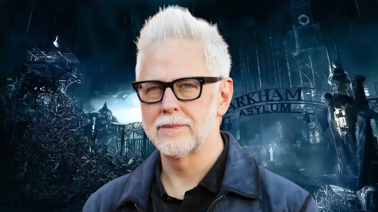 James Gunn, presidente de DC Studios, con asilo de Arkham de fondo