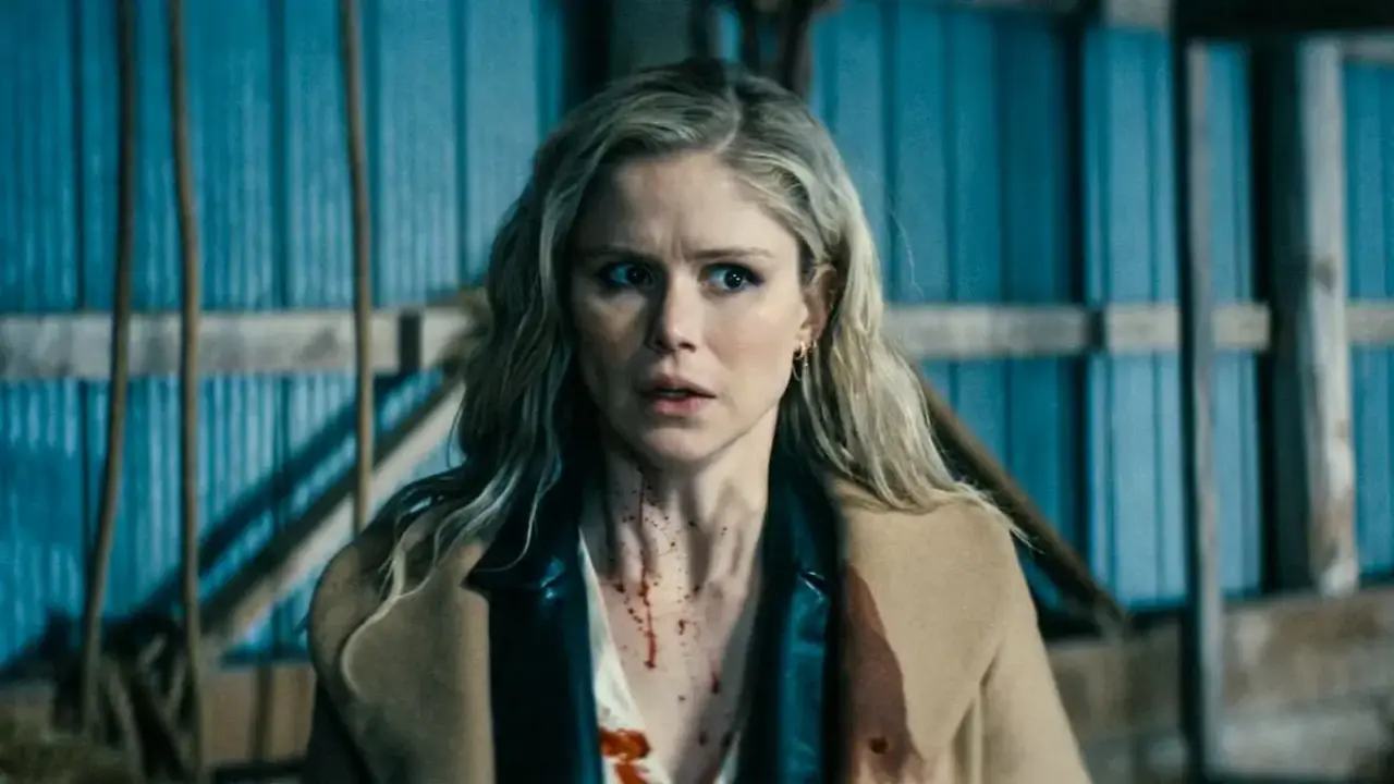 Erin Moriarty como Annie January cubierta de sangre en la temporada 4 de The Boys